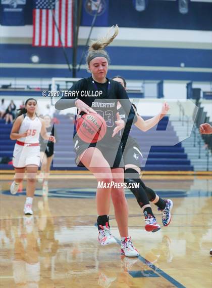 Thumbnail 2 in Riverton vs. East (Charger Winter Classic) photogallery.