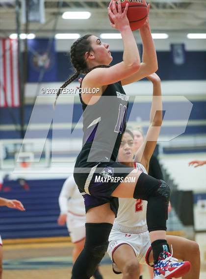 Thumbnail 2 in Riverton vs. East (Charger Winter Classic) photogallery.