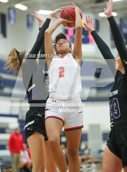 Thumbnail 3 in Riverton vs. East (Charger Winter Classic) photogallery.