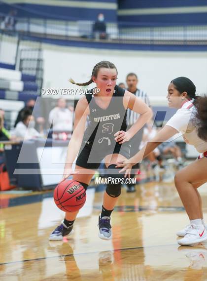 Thumbnail 2 in Riverton vs. East (Charger Winter Classic) photogallery.