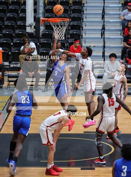 Thumbnail 1 in St. Pauls vs. Red Springs (2023 Robeson County Shootout) photogallery.