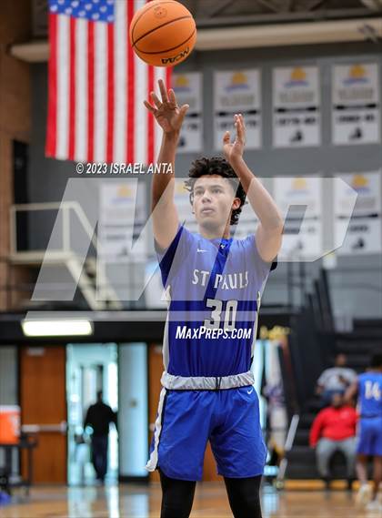 Thumbnail 2 in St. Pauls vs. Red Springs (2023 Robeson County Shootout) photogallery.
