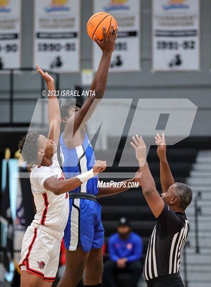 Thumbnail 1 in St. Pauls vs. Red Springs (2023 Robeson County Shootout) photogallery.