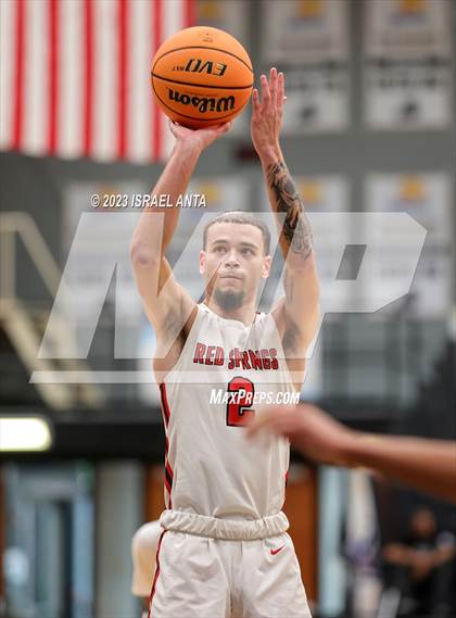 Thumbnail 1 in St. Pauls vs. Red Springs (2023 Robeson County Shootout) photogallery.