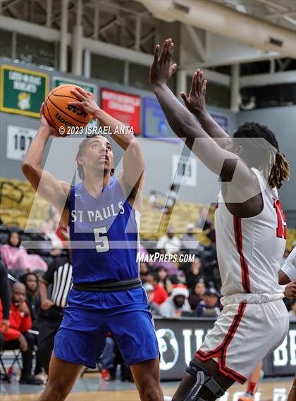 Thumbnail 2 in St. Pauls vs. Red Springs (2023 Robeson County Shootout) photogallery.