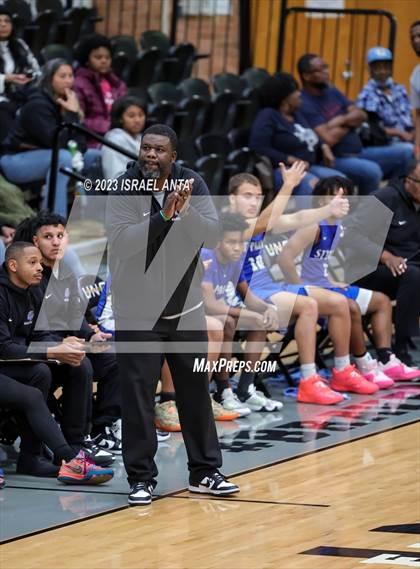 Thumbnail 2 in St. Pauls vs. Red Springs (2023 Robeson County Shootout) photogallery.