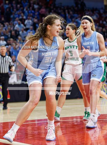 Thumbnail 3 in Skutt Catholic vs. Elkhorn North (NSAA Class B Final) photogallery.
