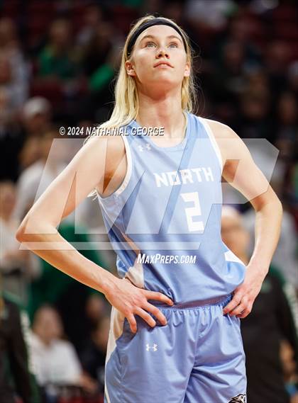 Thumbnail 2 in Skutt Catholic vs. Elkhorn North (NSAA Class B Final) photogallery.