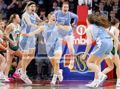 Thumbnail 3 in Skutt Catholic vs. Elkhorn North (NSAA Class B Final) photogallery.