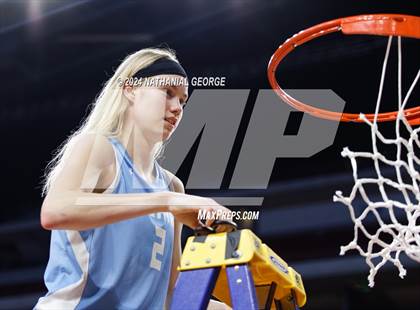 Thumbnail 1 in Skutt Catholic vs. Elkhorn North (NSAA Class B Final) photogallery.