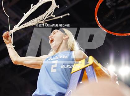 Thumbnail 1 in Skutt Catholic vs. Elkhorn North (NSAA Class B Final) photogallery.