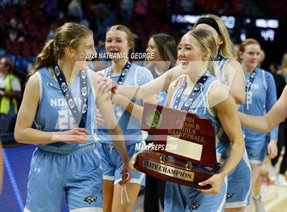 Thumbnail 2 in Skutt Catholic vs. Elkhorn North (NSAA Class B Final) photogallery.