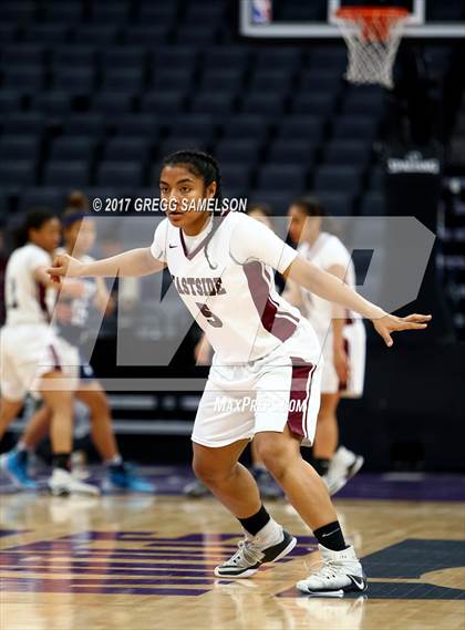Thumbnail 2 in Eastside College Prep vs Rolling Hills Prep (CIF State D5 Final) photogallery.