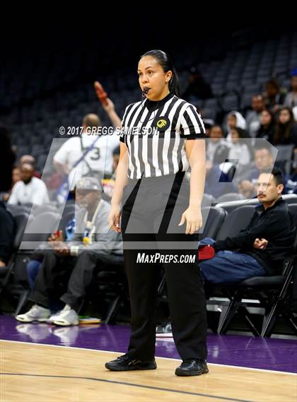 Thumbnail 3 in Eastside College Prep vs Rolling Hills Prep (CIF State D5 Final) photogallery.