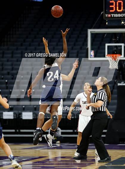 Thumbnail 3 in Eastside College Prep vs Rolling Hills Prep (CIF State D5 Final) photogallery.