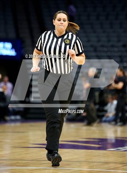 Thumbnail 2 in Eastside College Prep vs Rolling Hills Prep (CIF State D5 Final) photogallery.