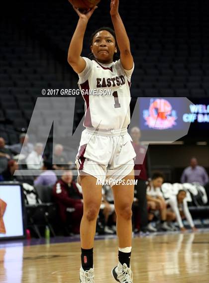 Thumbnail 2 in Eastside College Prep vs Rolling Hills Prep (CIF State D5 Final) photogallery.