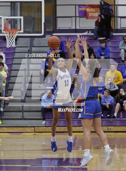 Thumbnail 3 in Homestead vs. Hamilton Southeastern (IHSAA 4A Marion Regional)  photogallery.