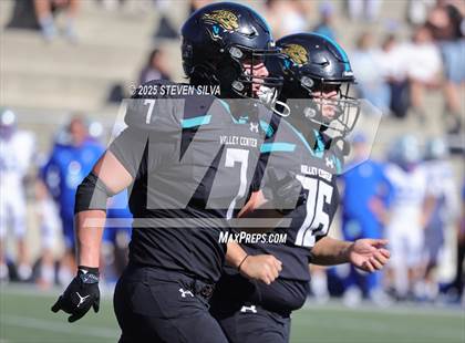 Thumbnail 3 in Eastlake vs. Valley Center (CIF SDS Division 4 Final) photogallery.