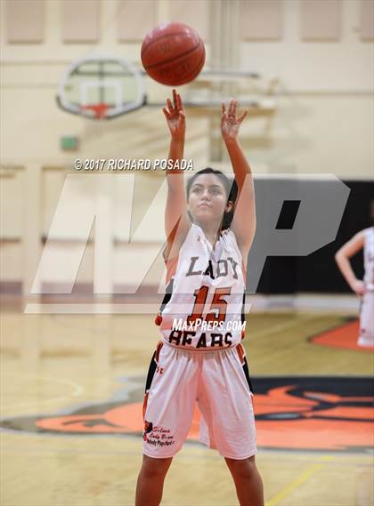 Thumbnail 3 in Shafter @ Selma photogallery.