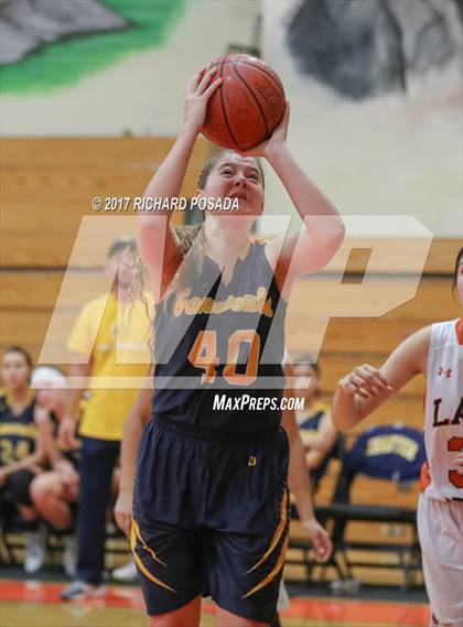 Thumbnail 3 in Shafter @ Selma photogallery.