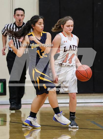 Thumbnail 3 in Shafter @ Selma photogallery.