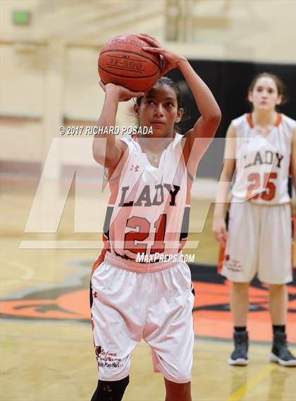 Thumbnail 3 in Shafter @ Selma photogallery.