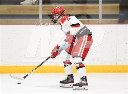 Thumbnail 2 in Tabor vs. Frederick Gunn (Avon Christmas Classic 3rd Place) photogallery.