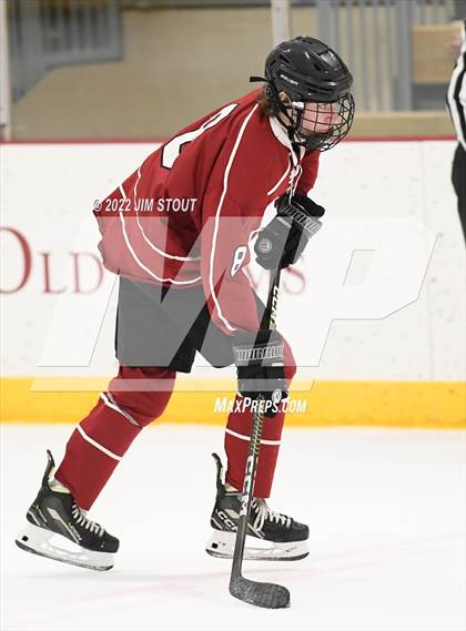 Thumbnail 2 in Tabor vs. Frederick Gunn (Avon Christmas Classic 3rd Place) photogallery.