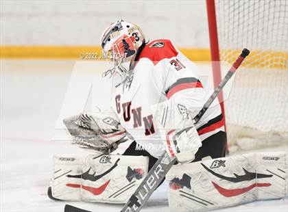 Thumbnail 2 in Tabor vs. Frederick Gunn (Avon Christmas Classic 3rd Place) photogallery.