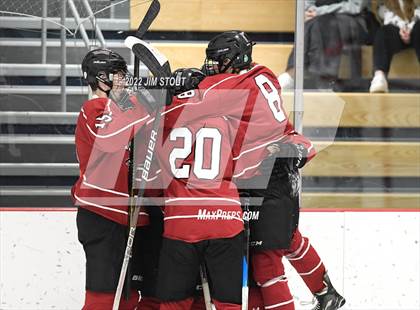 Thumbnail 3 in Tabor vs. Frederick Gunn (Avon Christmas Classic 3rd Place) photogallery.