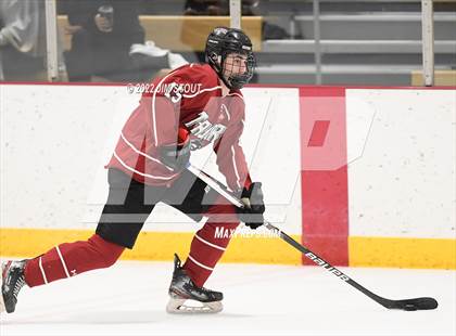 Thumbnail 1 in Tabor vs. Frederick Gunn (Avon Christmas Classic 3rd Place) photogallery.