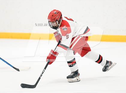 Thumbnail 3 in Tabor vs. Frederick Gunn (Avon Christmas Classic 3rd Place) photogallery.
