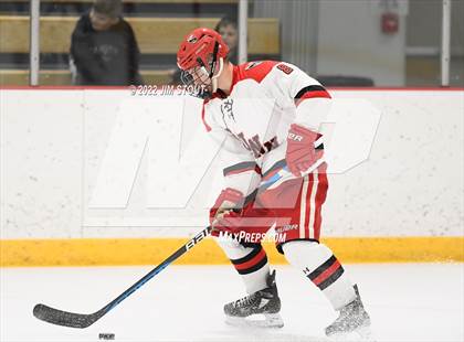 Thumbnail 3 in Tabor vs. Frederick Gunn (Avon Christmas Classic 3rd Place) photogallery.