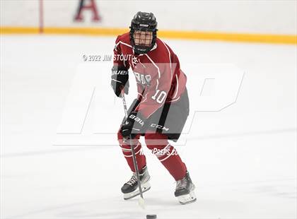 Thumbnail 2 in Tabor vs. Frederick Gunn (Avon Christmas Classic 3rd Place) photogallery.