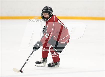 Thumbnail 3 in Tabor vs. Frederick Gunn (Avon Christmas Classic 3rd Place) photogallery.
