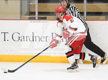 Thumbnail 3 in Tabor vs. Frederick Gunn (Avon Christmas Classic 3rd Place) photogallery.