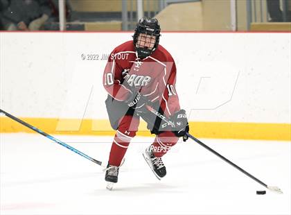 Thumbnail 3 in Tabor vs. Frederick Gunn (Avon Christmas Classic 3rd Place) photogallery.