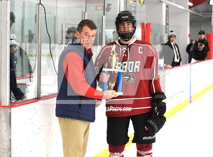Thumbnail 3 in Tabor vs. Frederick Gunn (Avon Christmas Classic 3rd Place) photogallery.