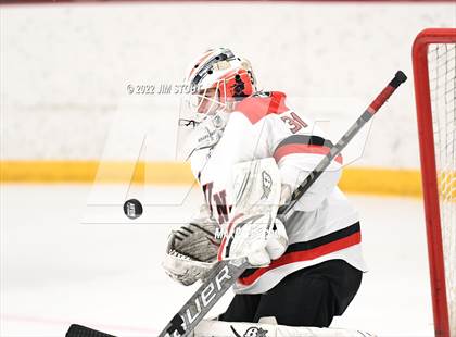 Thumbnail 2 in Tabor vs. Frederick Gunn (Avon Christmas Classic 3rd Place) photogallery.