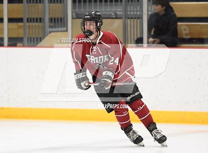 Thumbnail 2 in Tabor vs. Frederick Gunn (Avon Christmas Classic 3rd Place) photogallery.