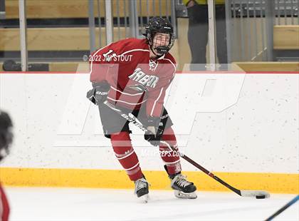 Thumbnail 1 in Tabor vs. Frederick Gunn (Avon Christmas Classic 3rd Place) photogallery.