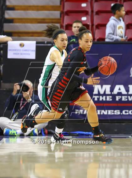 Thumbnail 3 in St. Mary's vs. St. Francis (CIF SJS D1 Final) photogallery.