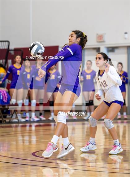 Thumbnail 2 in Lincoln vs. Southwest EC (CIF SDS Division V Finals) photogallery.