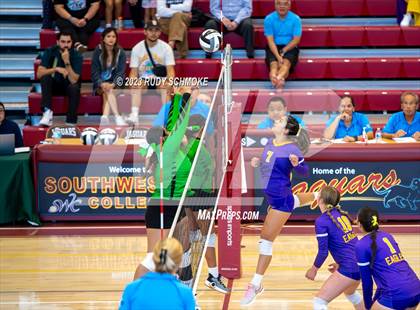 Thumbnail 1 in Lincoln vs. Southwest EC (CIF SDS Division V Finals) photogallery.