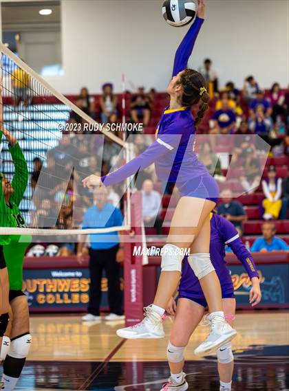 Thumbnail 1 in Lincoln vs. Southwest EC (CIF SDS Division V Finals) photogallery.