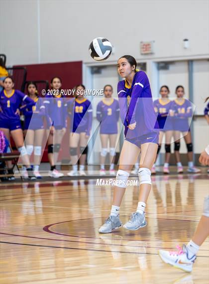Thumbnail 1 in Lincoln vs. Southwest EC (CIF SDS Division V Finals) photogallery.