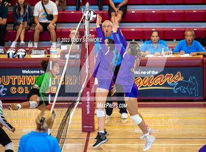 Thumbnail 1 in Lincoln vs. Southwest EC (CIF SDS Division V Finals) photogallery.