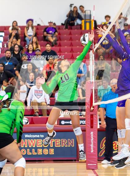 Thumbnail 2 in Lincoln vs. Southwest EC (CIF SDS Division V Finals) photogallery.