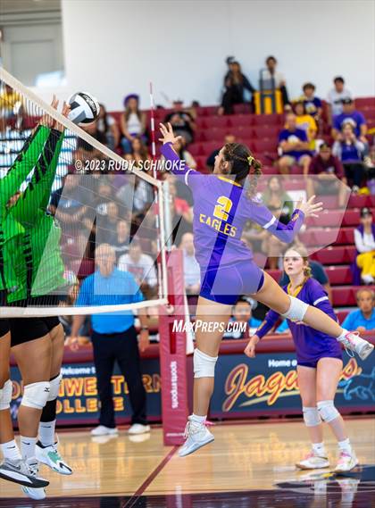Thumbnail 3 in Lincoln vs. Southwest EC (CIF SDS Division V Finals) photogallery.